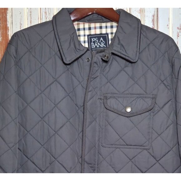 Jos A. Bank Quilted Jacket Gray With Plaid Lining & Pockets Men's Medium - Picture 2 of 10
